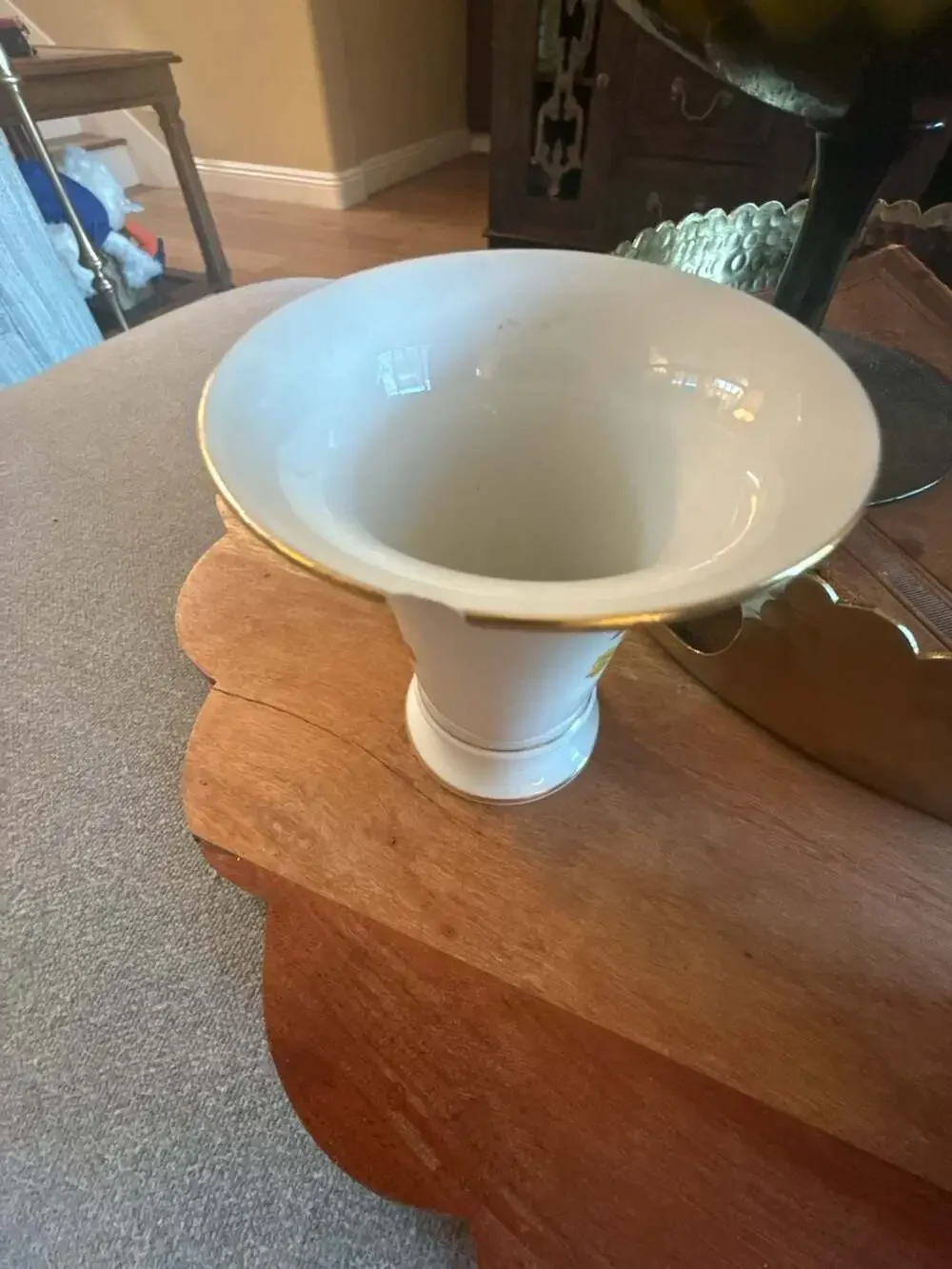 Meissen trumpet vase